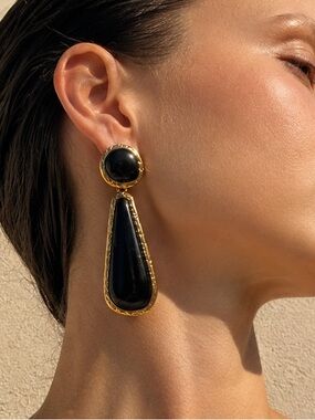 Elegant Black and Gold Dangle Earrings